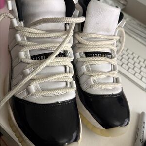 Black and White Jordan 11